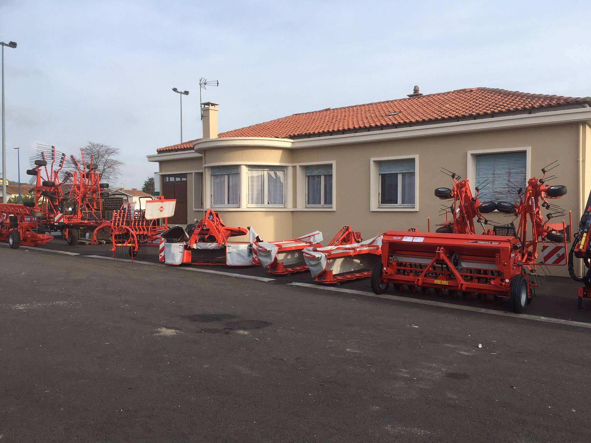 Matériel agricole à SaintJeanduFalga dans l'Ariège ETS MARCHAND